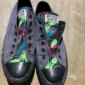 Converse mens size 8 woman’s size 10